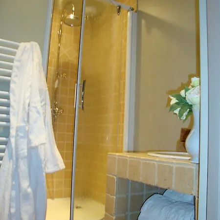 ゲストハウス La Fournio 4*