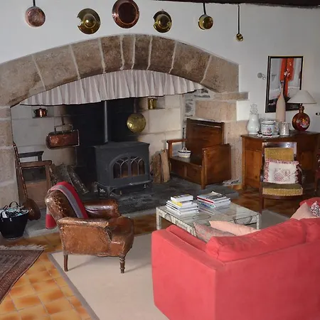 ゲストハウス La Fournio Chaussenac