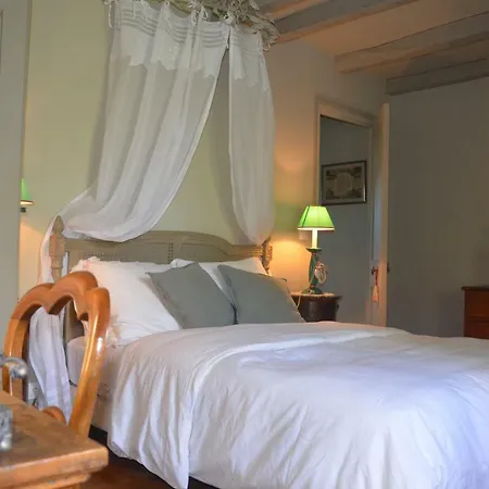 ゲストハウス La Fournio 4*